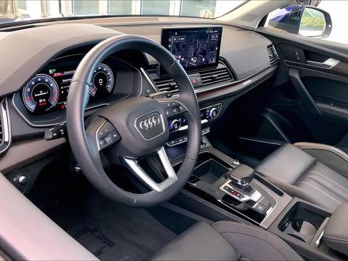 Used 2021 Audi Q5 Prestige w/ Prestige Package AWD/4WD image 16