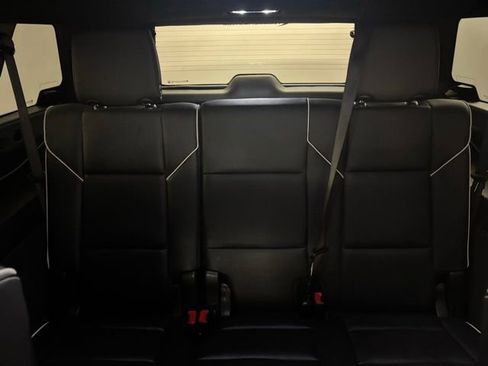 Used 2025 Cadillac Escalade ESV Sport w/ LPO, ONYX Package image 12