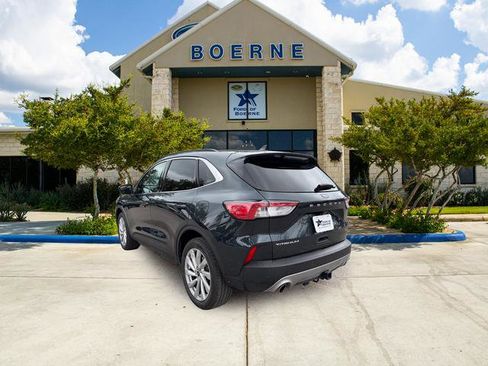Used 2022 Ford Escape Titanium w/ Titanium Elite Package AWD/4WD image 3