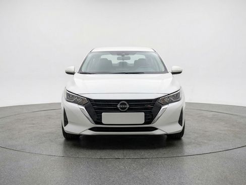 Used 2025 Nissan Sentra SV image 2