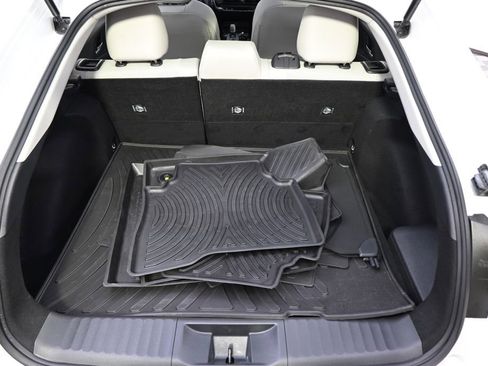 Used 2024 Toyota Prius XLE image 19