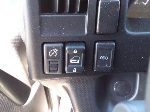 New 2025 Chevrolet Low Cab Forward image 8