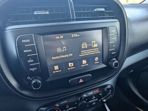 Used 2021 Kia Soul S FWD image 18