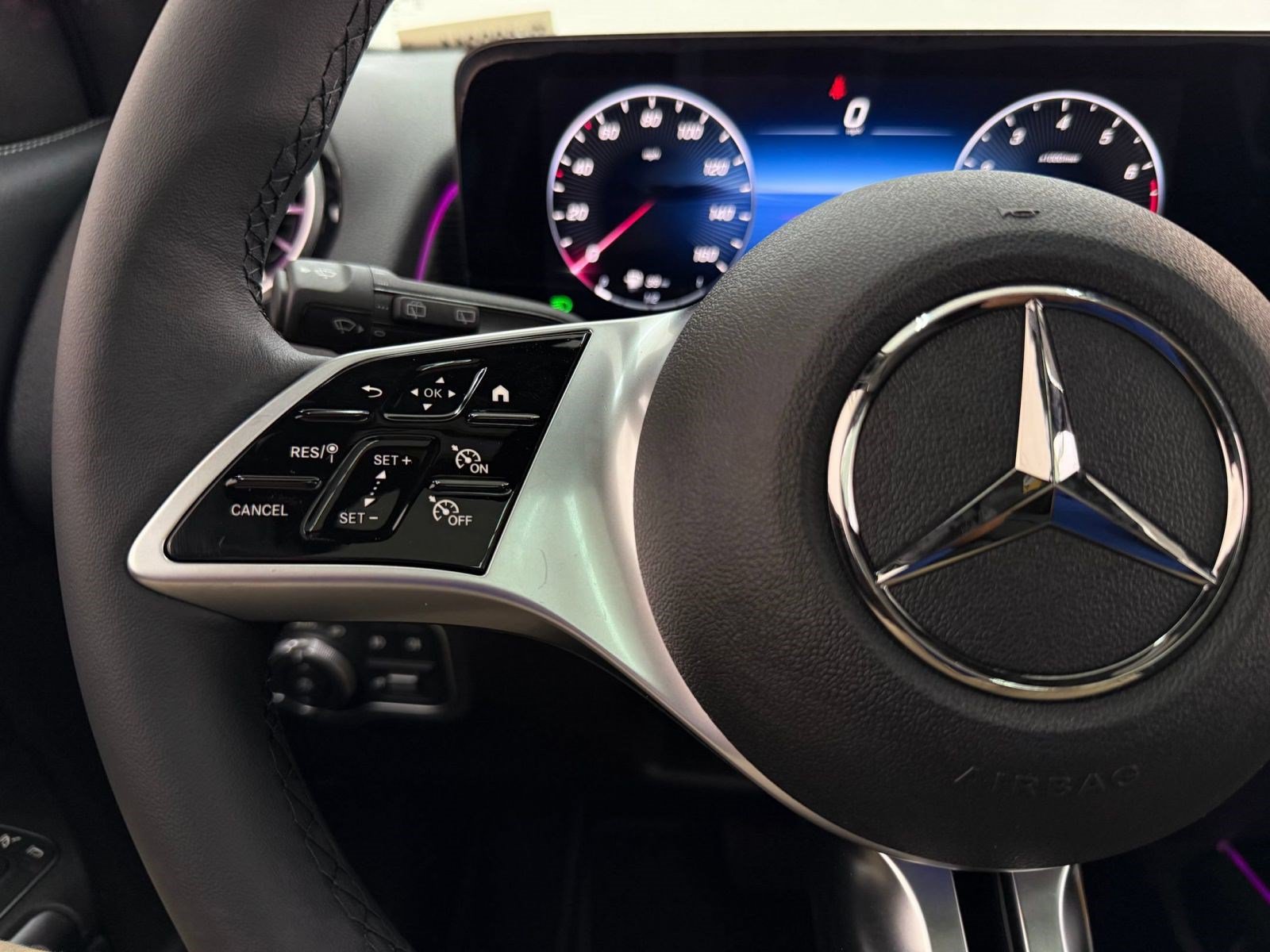 New 2026 Mercedes-Benz GLB 250 image 13