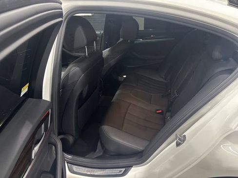 Used 2021 BMW 530i w/ Convenience Package image 29