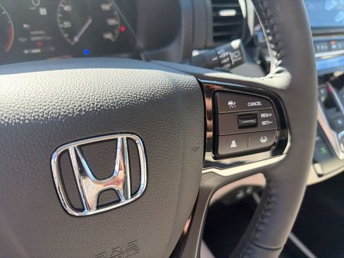 New 2026 Honda Odyssey Touring image 11