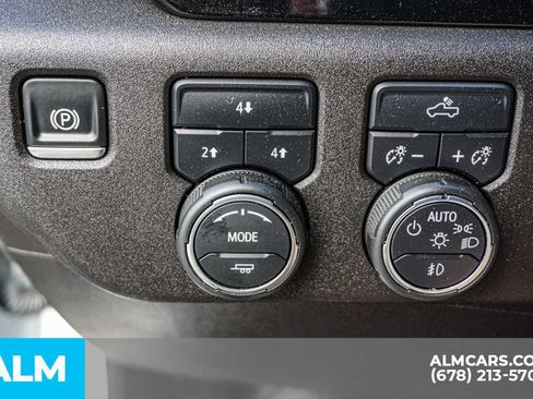 Used 2025 Chevrolet Silverado 2500 LT w/ Convenience Package AWD/4WD image 45