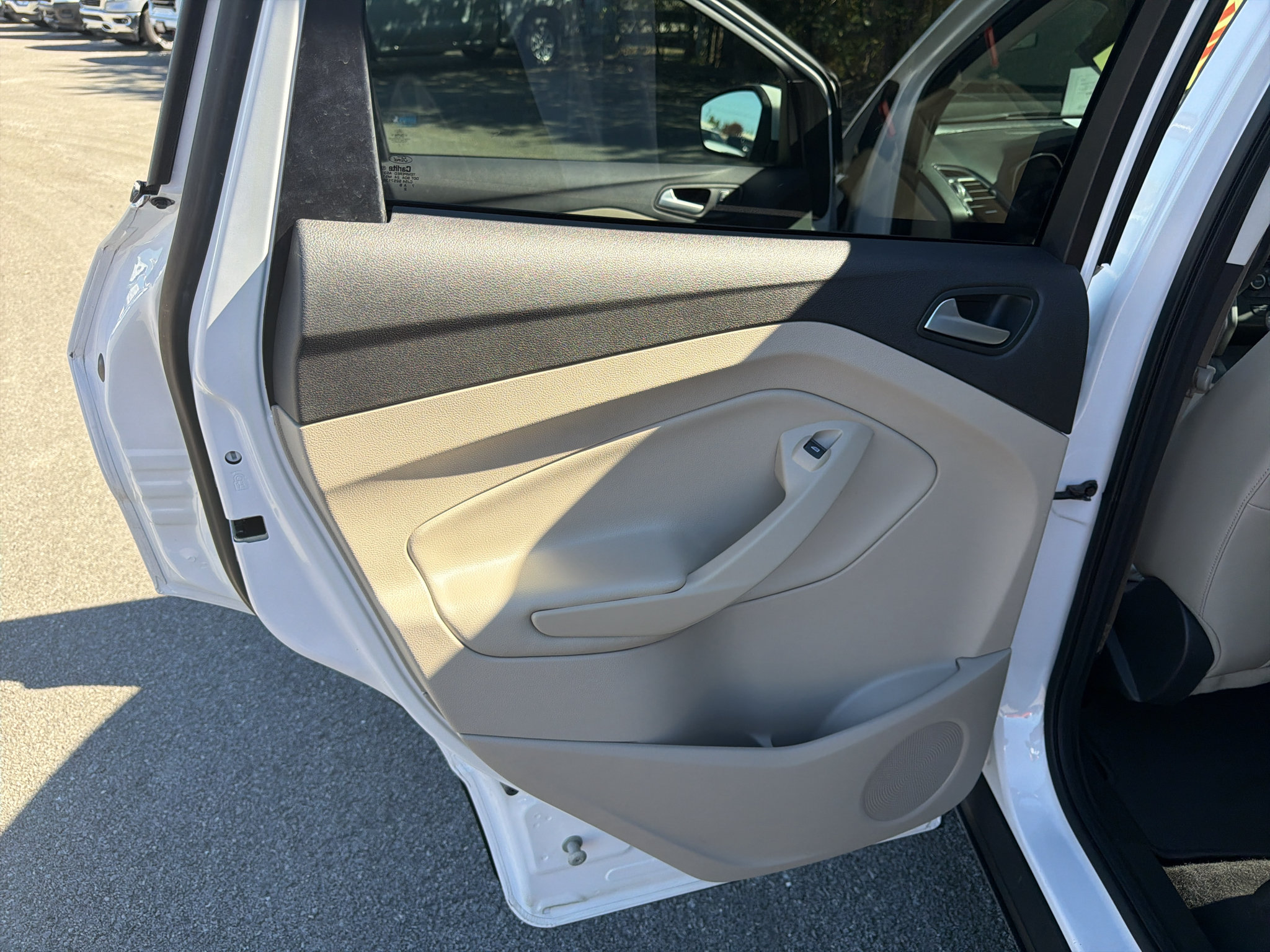 Used 2018 Ford Escape SEL w/ Ford Safe & Smart Package FWD image 26
