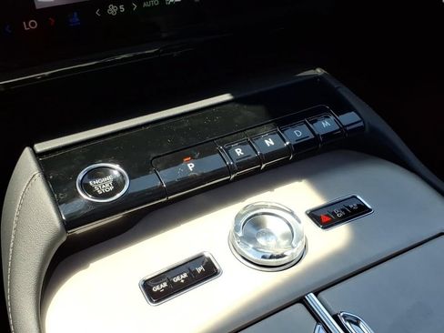 New 2026 Lincoln Navigator Reserve w/ Jet Appearance Package AWD/4WD image 25
