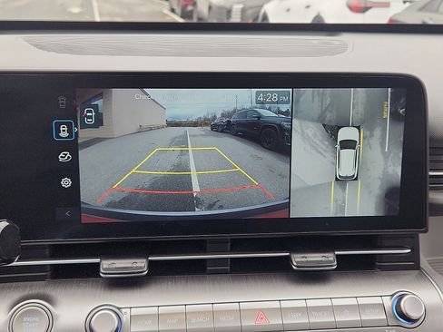 Used 2024 Hyundai Kona Limited FWD image 21