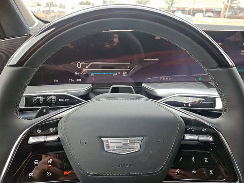 New 2025 Cadillac Escalade IQ Luxury 2 image 9