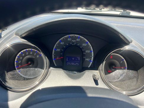 Used 2013 Honda Fit Sport image 10