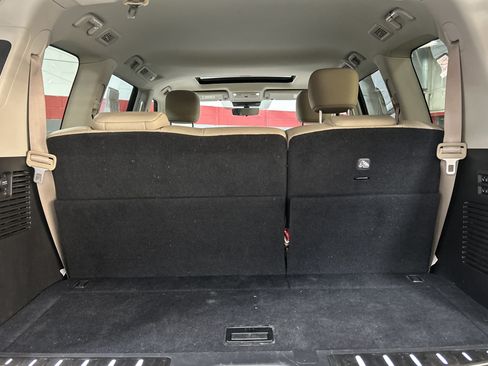 Used 2024 Nissan Armada Platinum w/ Captain's Chairs Package AWD/4WD image 32