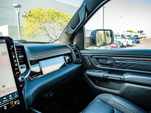 Used 2025 RAM 1500 Limited AWD/4WD image 29