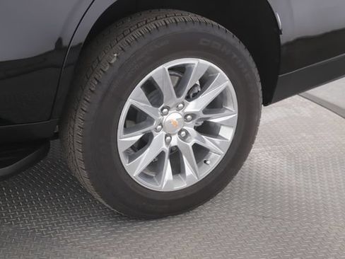 Used 2026 Chevrolet Tahoe Premier w/ Sun And Tow Package AWD/4WD image 14