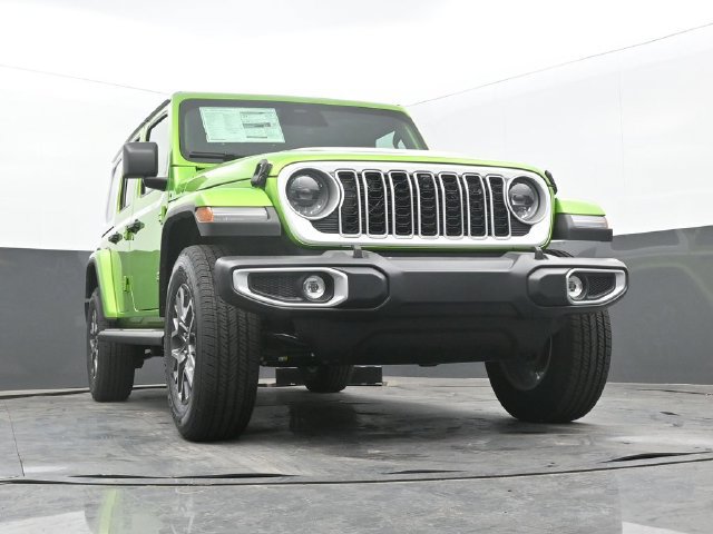 New 2026 Jeep Wrangler Unlimited Sahara w/ Whitecap Package AWD/4WD image 61
