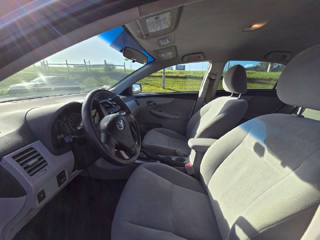 Used 2013 Toyota Corolla L FWD image 10