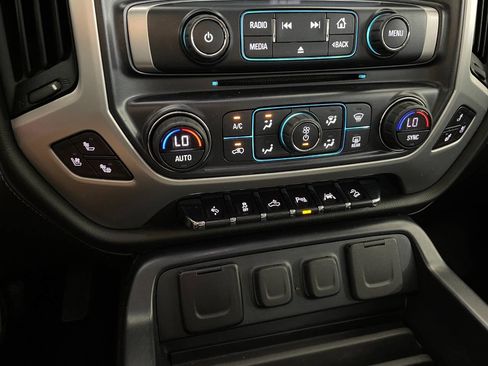 Used 2018 GMC Sierra 1500 SLT image 37