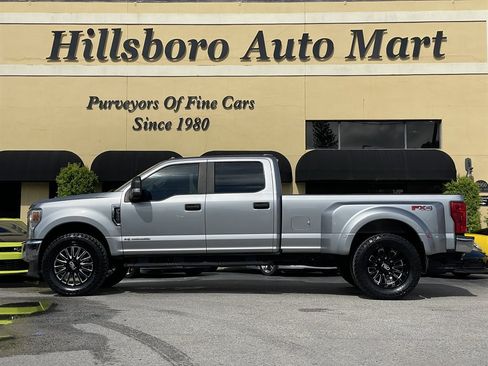 Used 2022 Ford F350 XL w/ STX Appearance Package AWD/4WD image 3