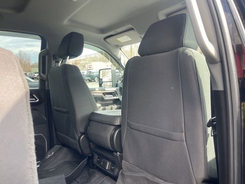 Used 2024 GMC Sierra 2500 SLE w/ SLE Value Package; image 18