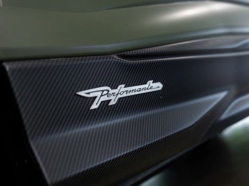 Used 2023 Lamborghini Urus Performante image 24