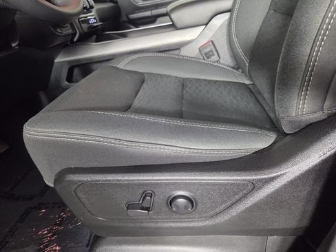 Used 2025 RAM 1500 Big Horn RWD image 11