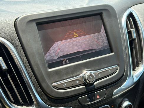 Used 2024 Chevrolet Equinox LT FWD image 8
