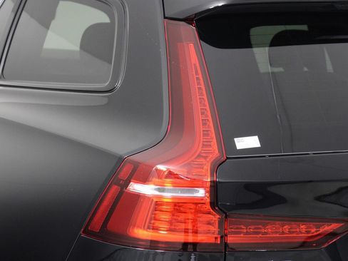 New 2026 Volvo V60 B5 Cross Country Plus w/ Protection Package AWD/4WD image 15