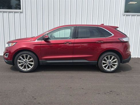Used 2018 Ford Edge Titanium w/ Equipment Group 302A AWD/4WD image 4