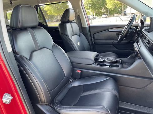 Used 2025 Honda Pilot EX-L image 26