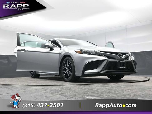 Used 2021 Toyota Camry SE image 27