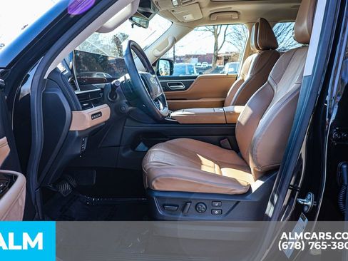 Used 2025 INFINITI QX80 Sensory AWD/4WD image 18
