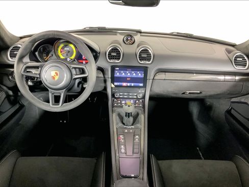 Certified 2020 Porsche 718 Cayman GT4 RWD image 12
