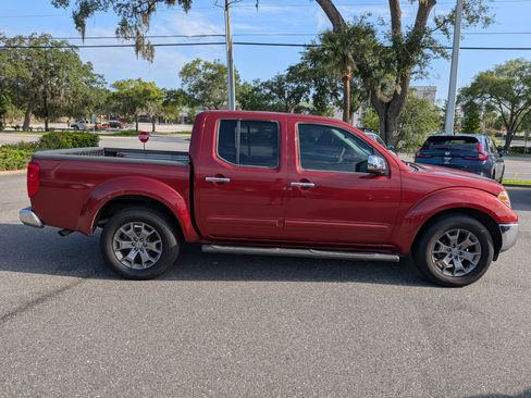 Used 2019 Nissan Frontier SL RWD image 3