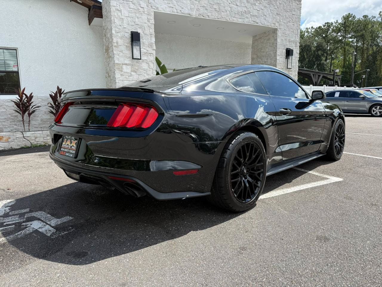 Used 2016 Ford Mustang GT Premium w/ Enhanced Security Package RWD image 16
