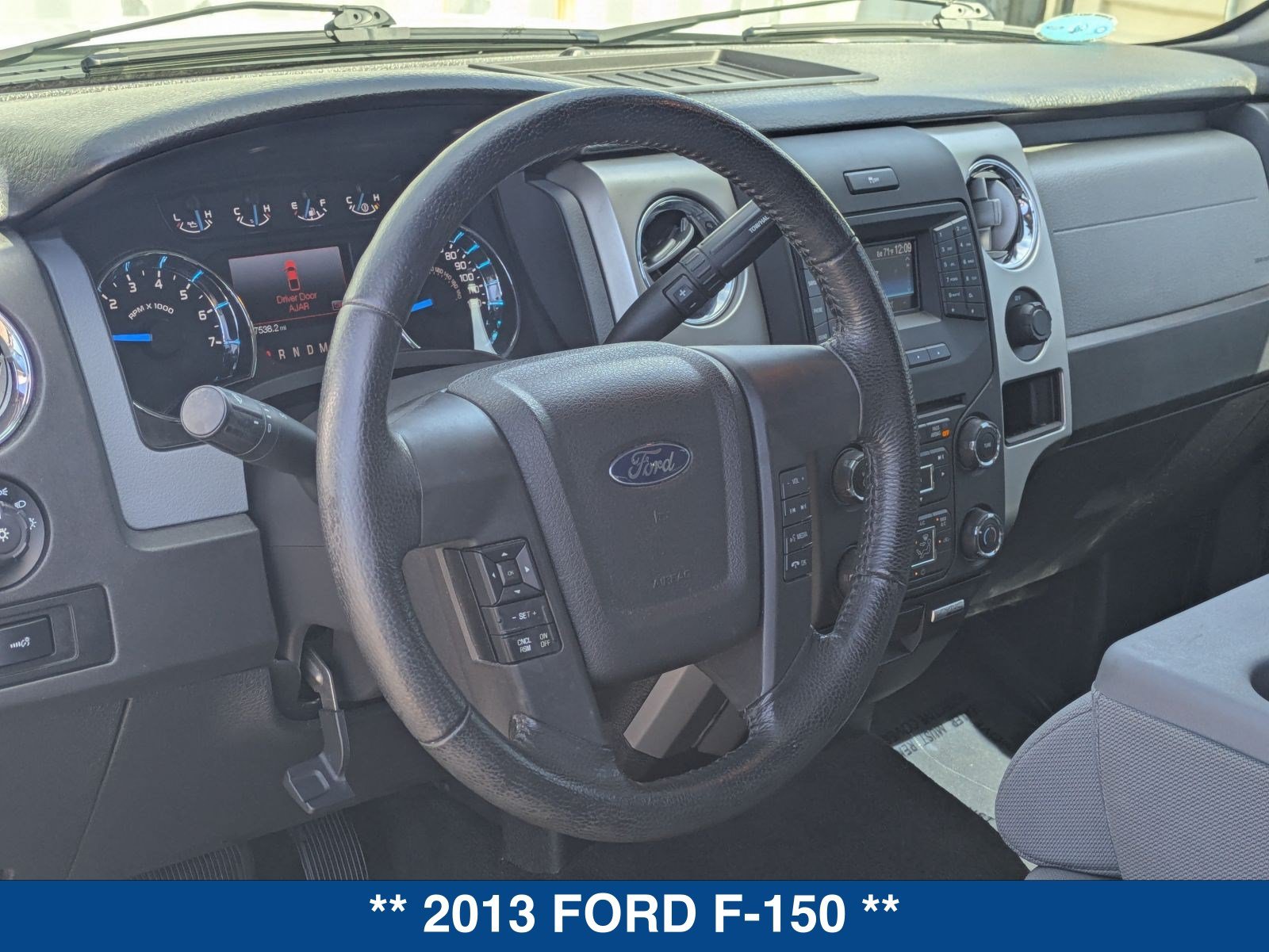 Used 2013 Ford F150 XLT w/ Luxury Equipment Group RWD image 26