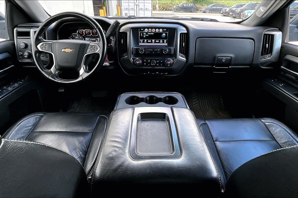 Used 2018 Chevrolet Silverado 1500 LT w/ LT Eassist Package AWD/4WD image 14