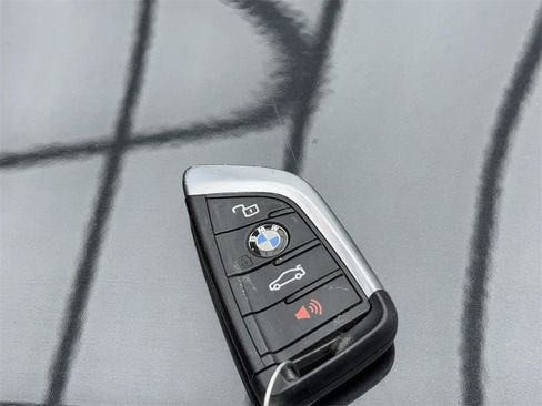 Used 2024 BMW 330i Sedan image 59