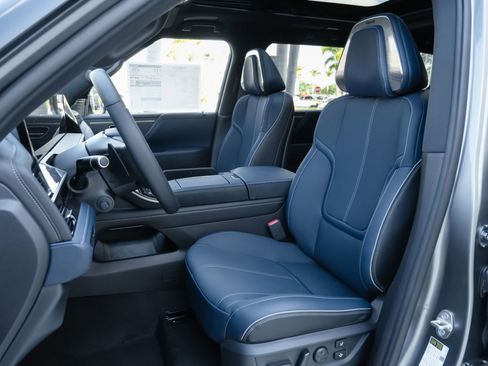 New 2026 INFINITI QX80 4WD w/ Sport Exterior Package image 8