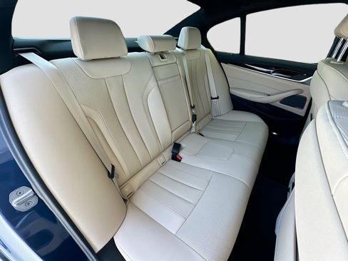 Used 2023 BMW 530i w/ Premium Package RWD image 25