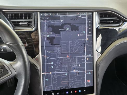 Used 2018 Tesla Model S 75D image 13