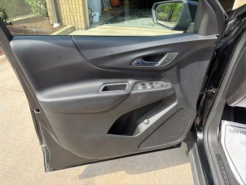 Used 2019 Chevrolet Equinox LT image 8