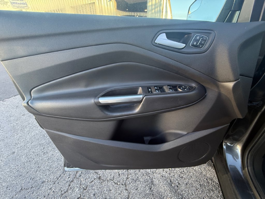Used 2018 Ford Escape Titanium FWD image 14