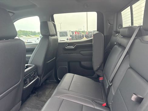 Used 2023 GMC Sierra 1500 SLT w/ SLT Premium Package AWD/4WD image 12
