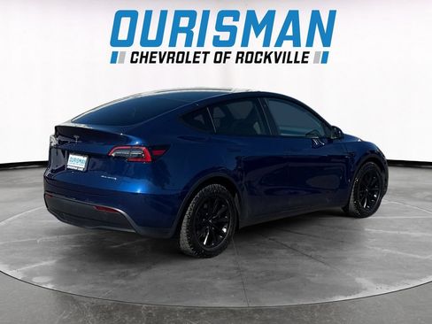 Used 2022 Tesla Model Y Long Range AWD/4WD image 6