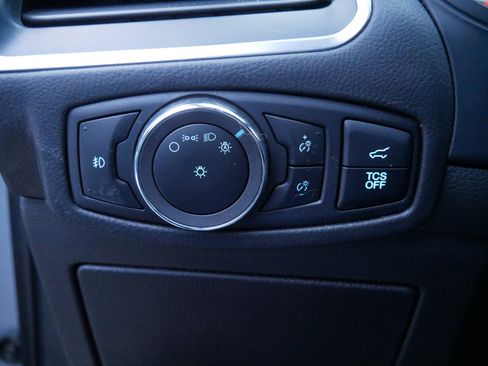 Certified 2024 Ford Edge Titanium image 25