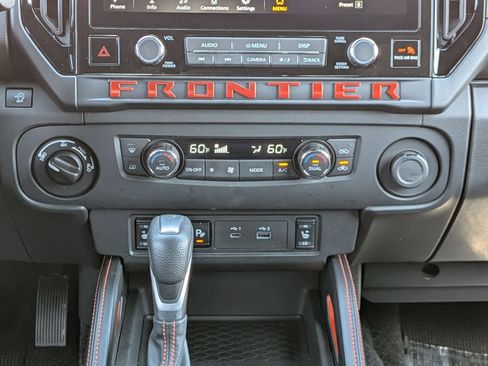 Used 2025 Nissan Frontier PRO-4X w/ Pro Convenience Package AWD/4WD image 21