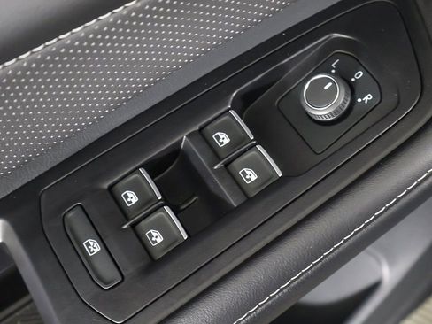 New 2024 Volkswagen Atlas Cross Sport SEL R-Line AWD/4WD image 42