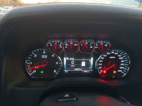 Used 2019 Chevrolet Tahoe LT image 8