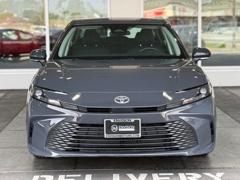 Certified 2025 Toyota Camry LE image 5